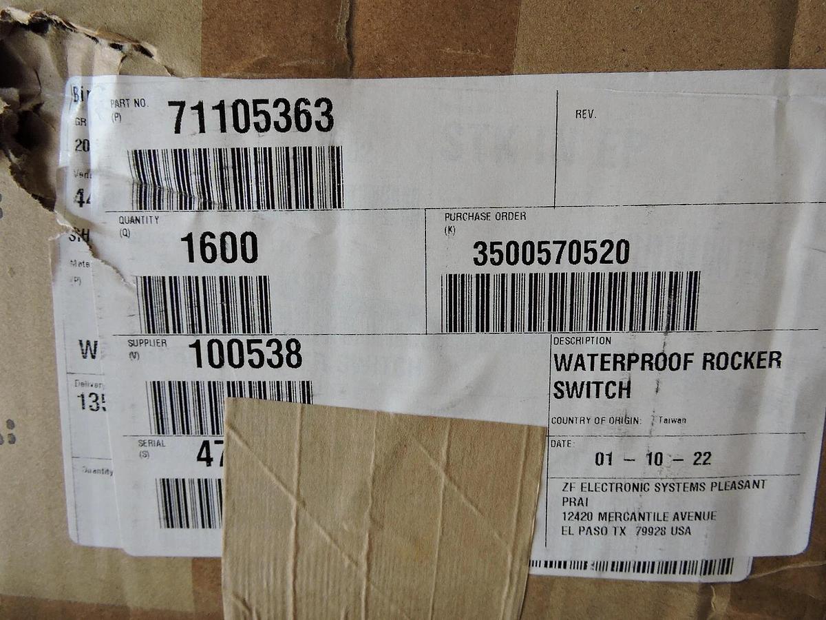 LOT OF 1600- KRE2ANA1BBD01 Rocker Switch SPST ON-OFF 16 A Gold Contacts UV BLACK