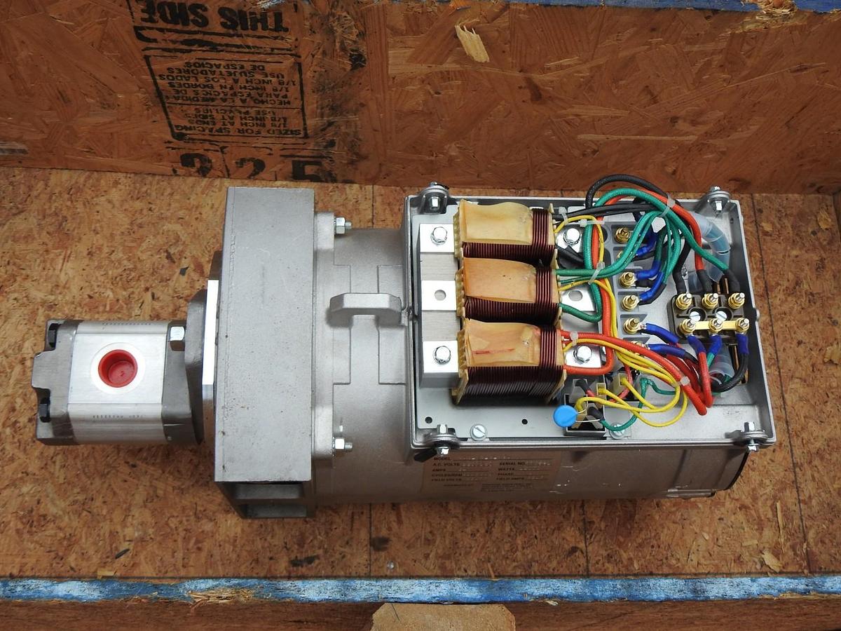 GENUINE Haulotte 4000003150 Generator Hyd-12Kw, 220V, 60Hz - NEW READ DESC