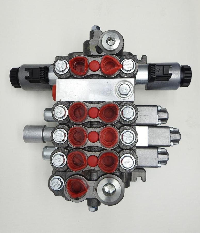 Hydac RS164 Mobile Hydraulic Control Valve 2904330 (3625 PSI)