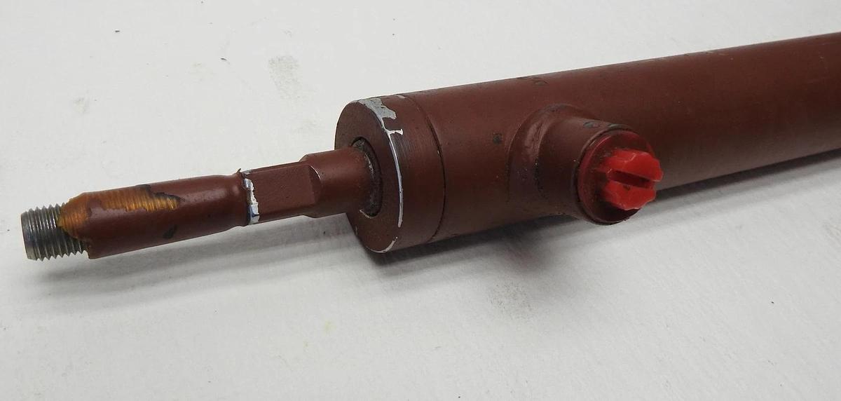 2035595 Hydraulic Lify Cylinder 10" Stroke, 1-1/4" Bore - NOB NEW!