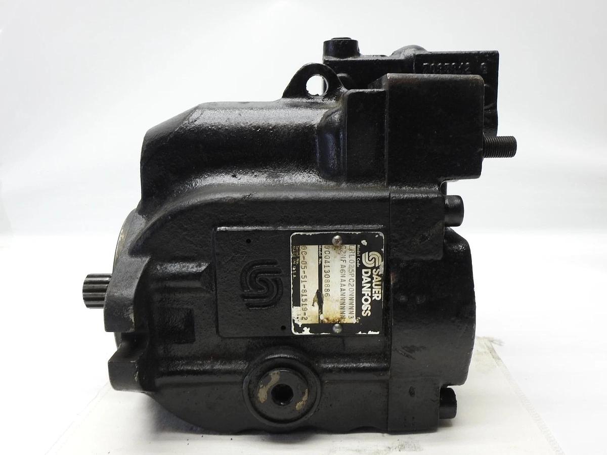 OEM Sauer Danfoss LR Series 45 Hydraulic Axial Piston Pump LRL025 DC041308886