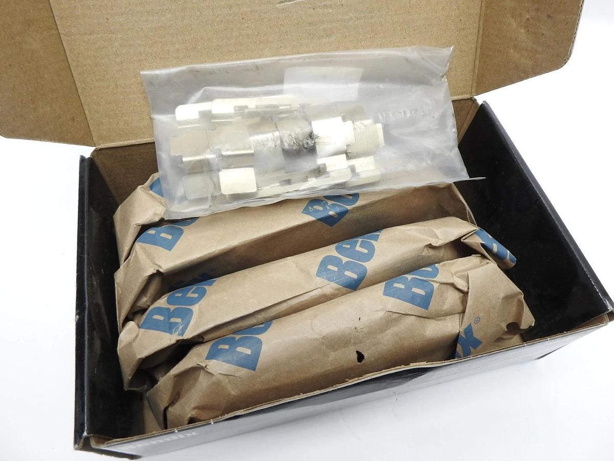 Bendix SBC913 Ceramic Front Brake Pads for Chevy Equinox 06-05, Pontiac Torrent
