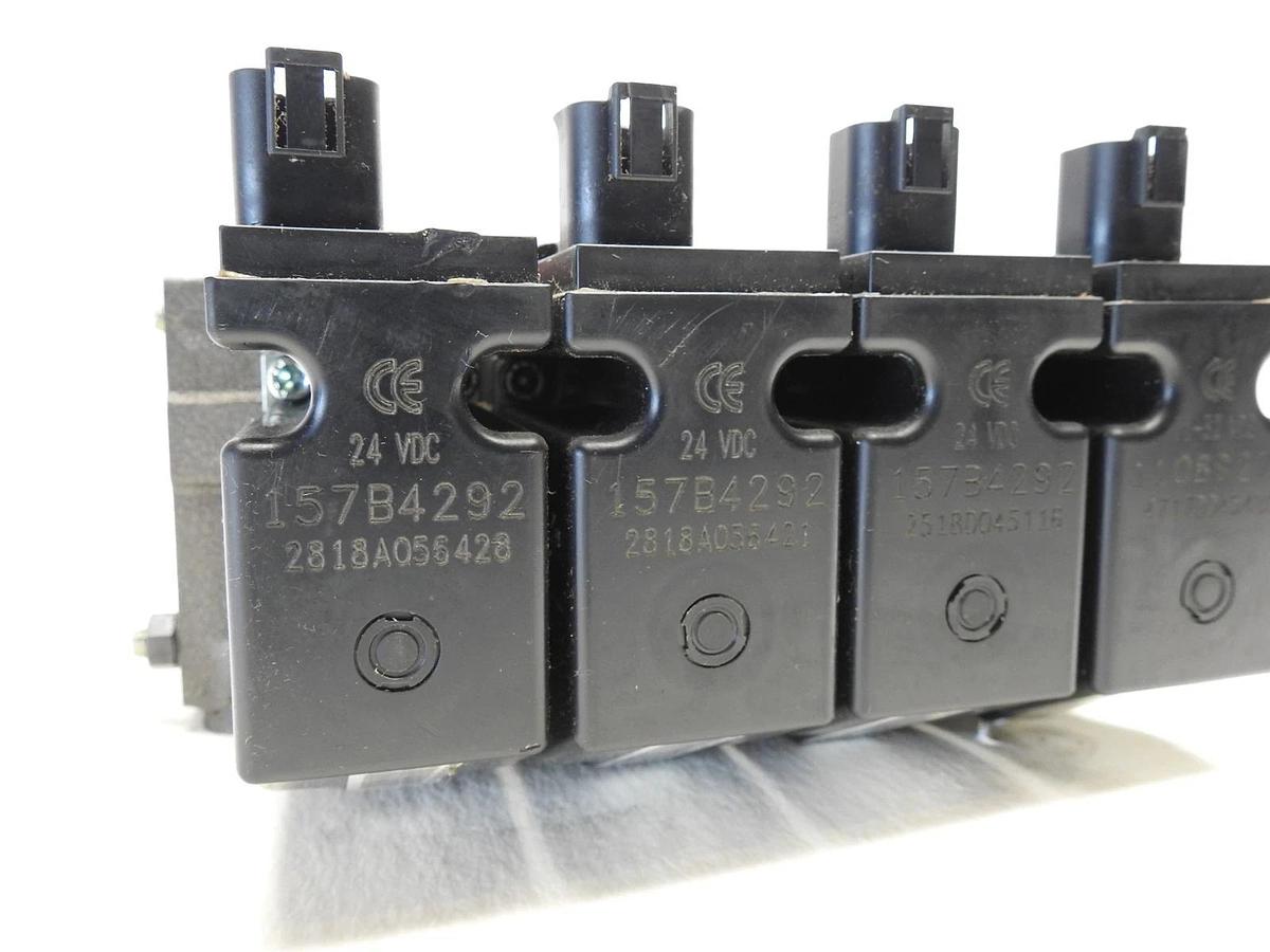 Danfoss PVG 32 /4 Proportional Valve 3335 PSI w/ 157B4292 11094176 - OEM NEW!