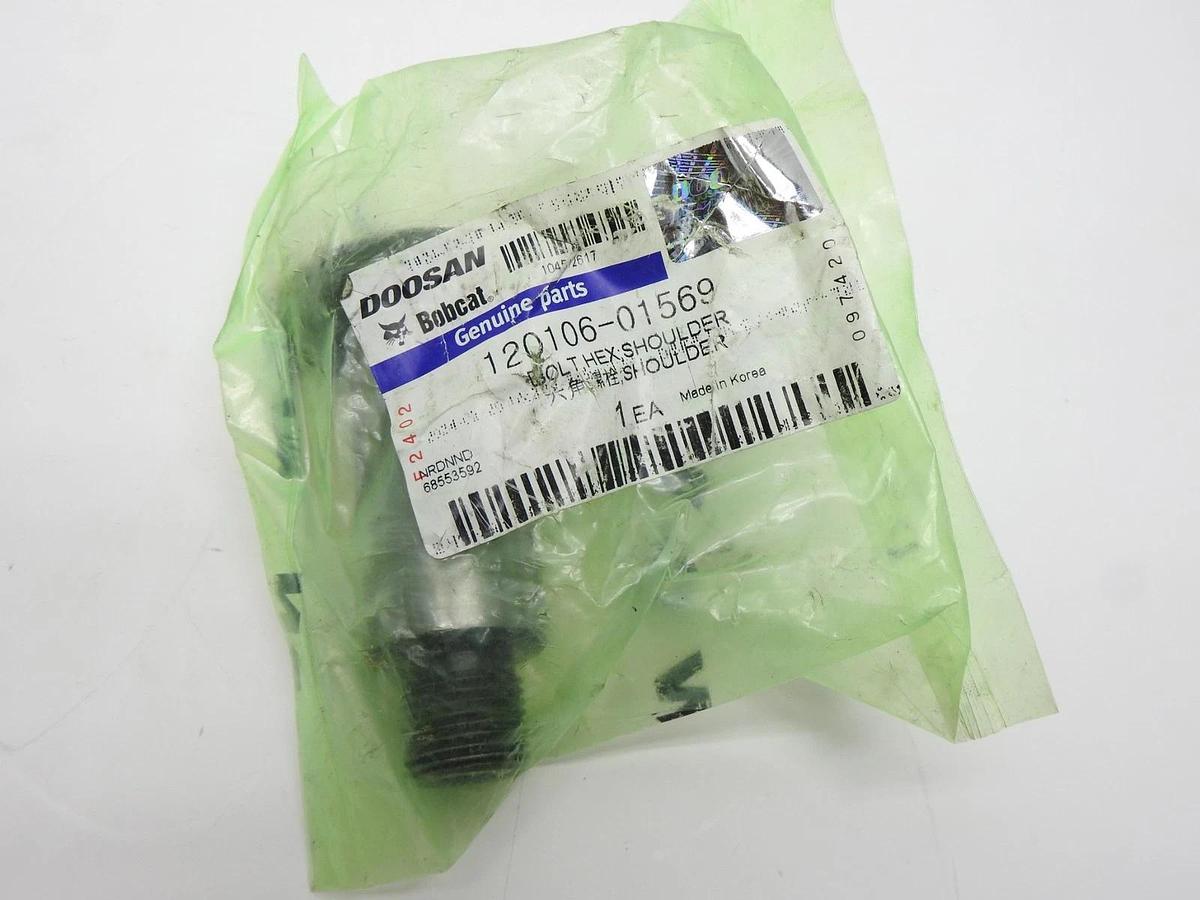 DOOSAN 120106-01569 Bolt Hex Shoulder