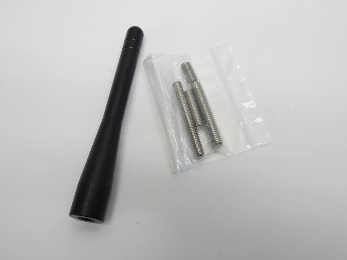 Maxracing Short Antenna for Tundra 1999-2026 / Tacoma 1995-2016 4" Stubby