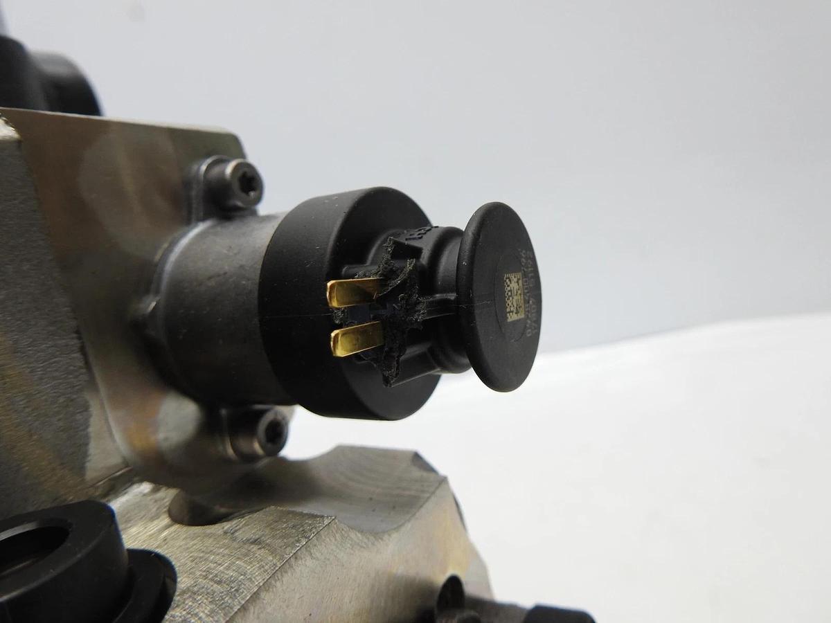 OEM Bosch High Pressure Pump Diesel 0445020333, 837086246, ACW5493840 0445020290