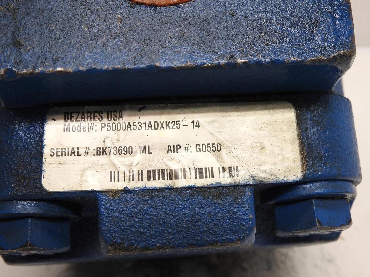 Bezares P5000A531ADXK25-14 (7/8"-13) Tooth 2000 psi Hydraulic Motor - NOB NEW!