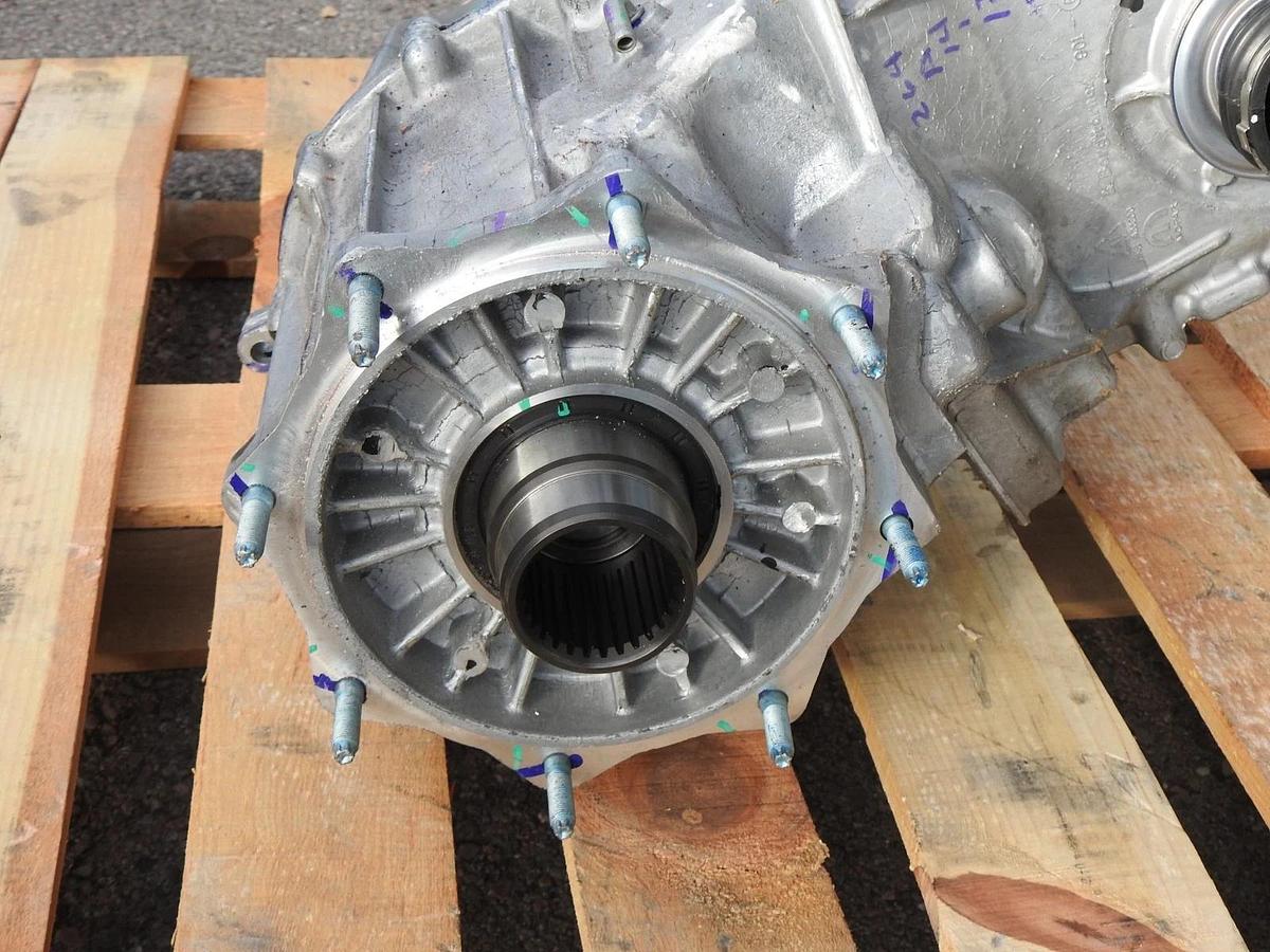 NEW Mopar 68306994AD BW 44-46 Transfer Case 6.7L 2019-2023 Ram 3500 - BULK NEW!