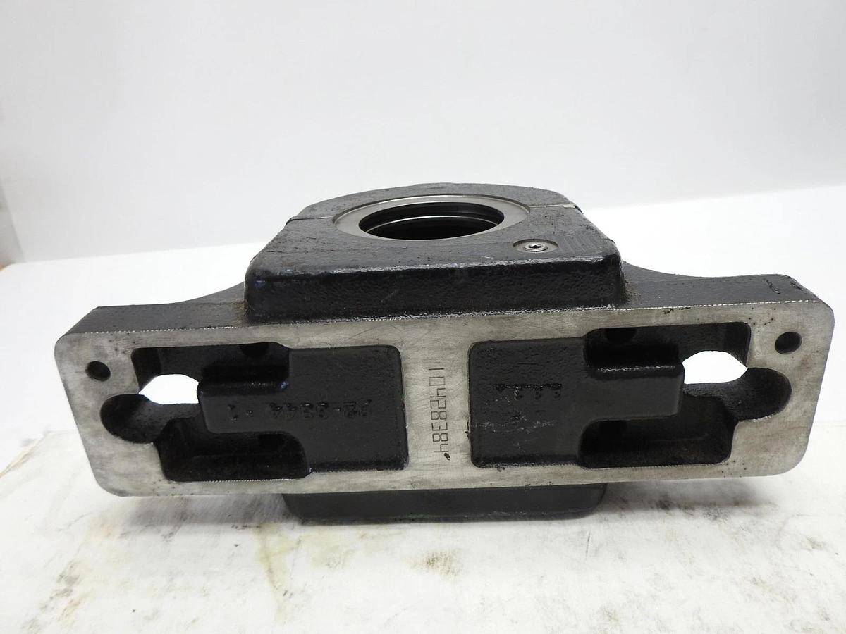 Link-Belt Rexnord PLB6843R 2-11/16" Roller Pillow Block Bearing - NOB NEW!