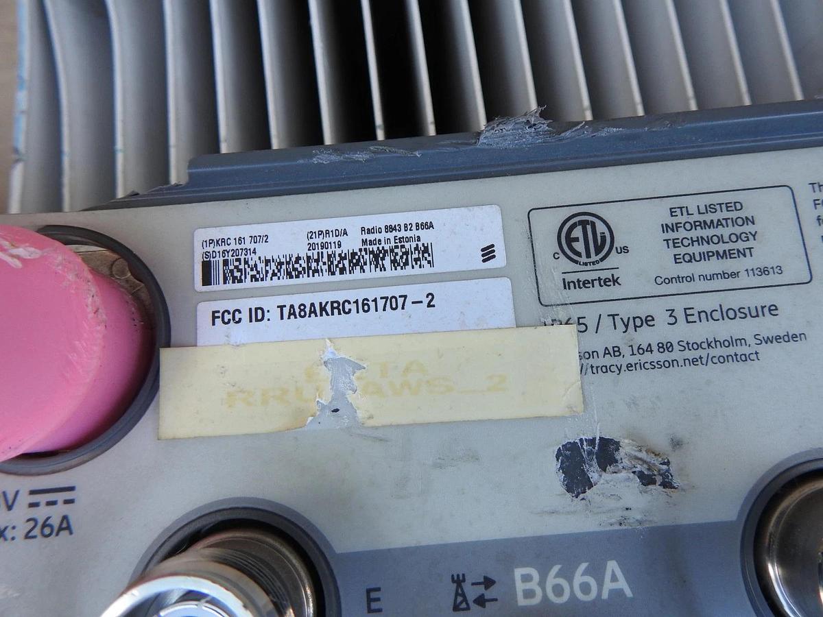 ERICSSON KRC 161 707/2 KRC161707/2 Dual Band Radio 8843 - AS IS READ DESCRIPTION