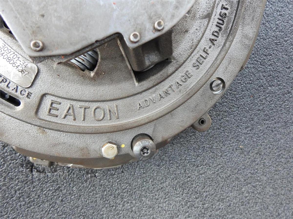 GENUINE Eaton 309701-34 Advantage Self-Adjust Clutch 15 1/2", 10 Spline 2"