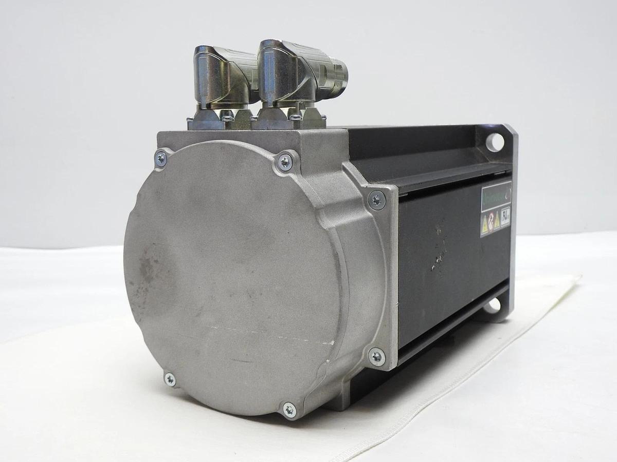 Nidec UniMotor 142UDB HD Servo Motor (4 Bolt, Keyed Shaft) 3000rpm/4800rpm VPWM