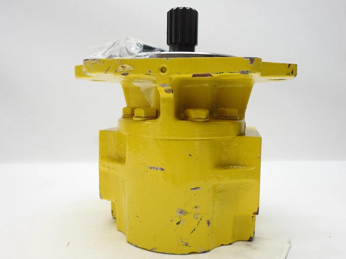 Geartek Hydraulic Motor MD Series MD20-1C (Yellow) 6 Bolt, 14 Teeth Shaft) NEW