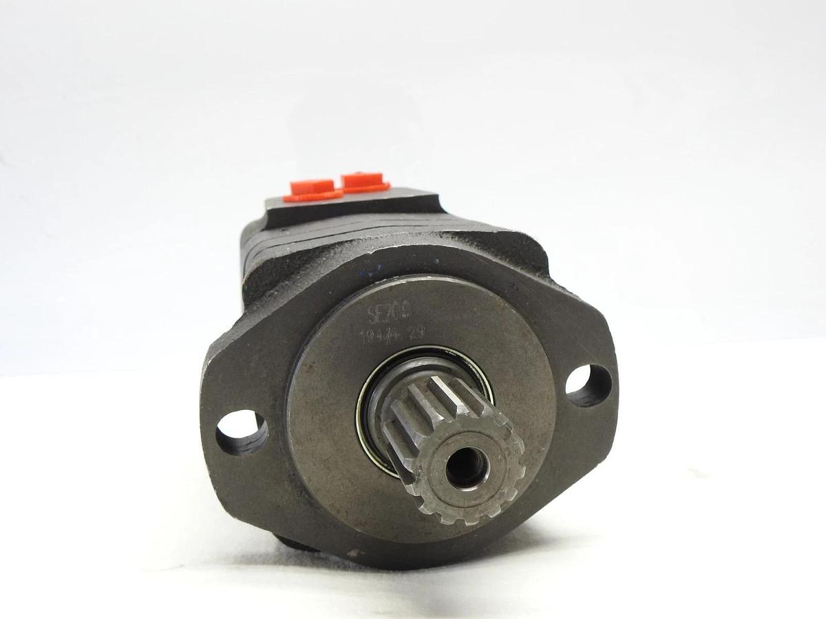 Fluidyne WF104-1033 / WF1041033 1-1/4" 14 TOOTH Splined, 2 Bolt SAE A Flange NEW