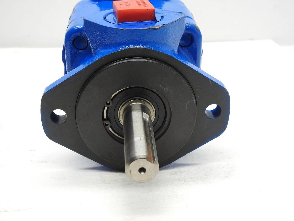 GENUINE Eaton Vickers V20 Series Vane Pump 372606-3 V20 1P13P 1C11 - NOB NEW!