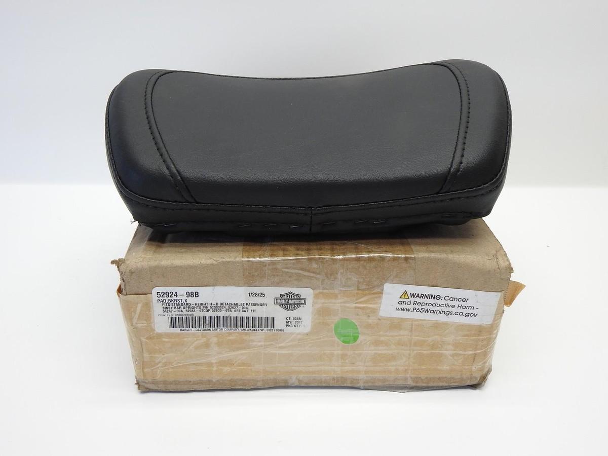 OEM Harley-Davidson 52924-98B Top-Stitch Passenger Backrest Pad - NOB NEW!!
