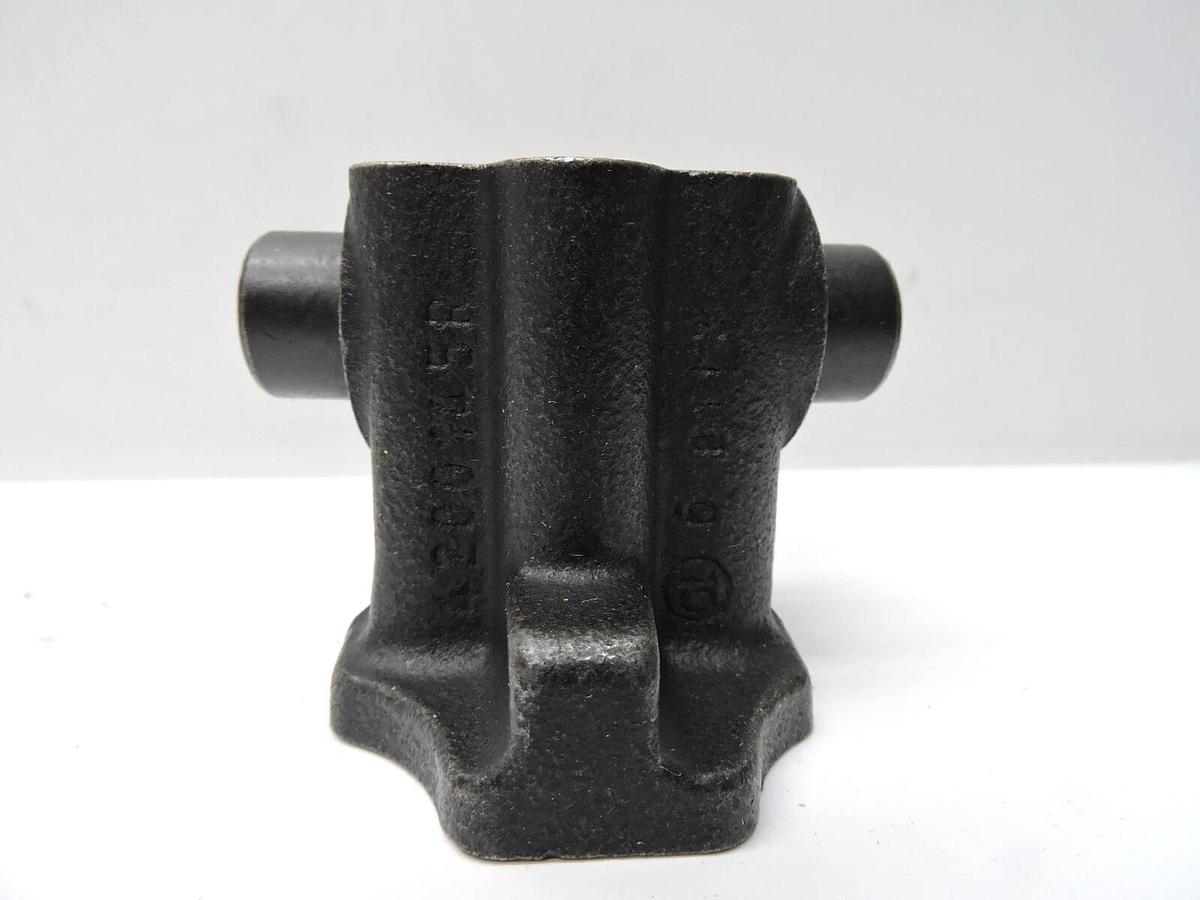 NEW Deutz 04515734 Rocker Support Rocker Arm Bracket Black New 0451-5734 OEM