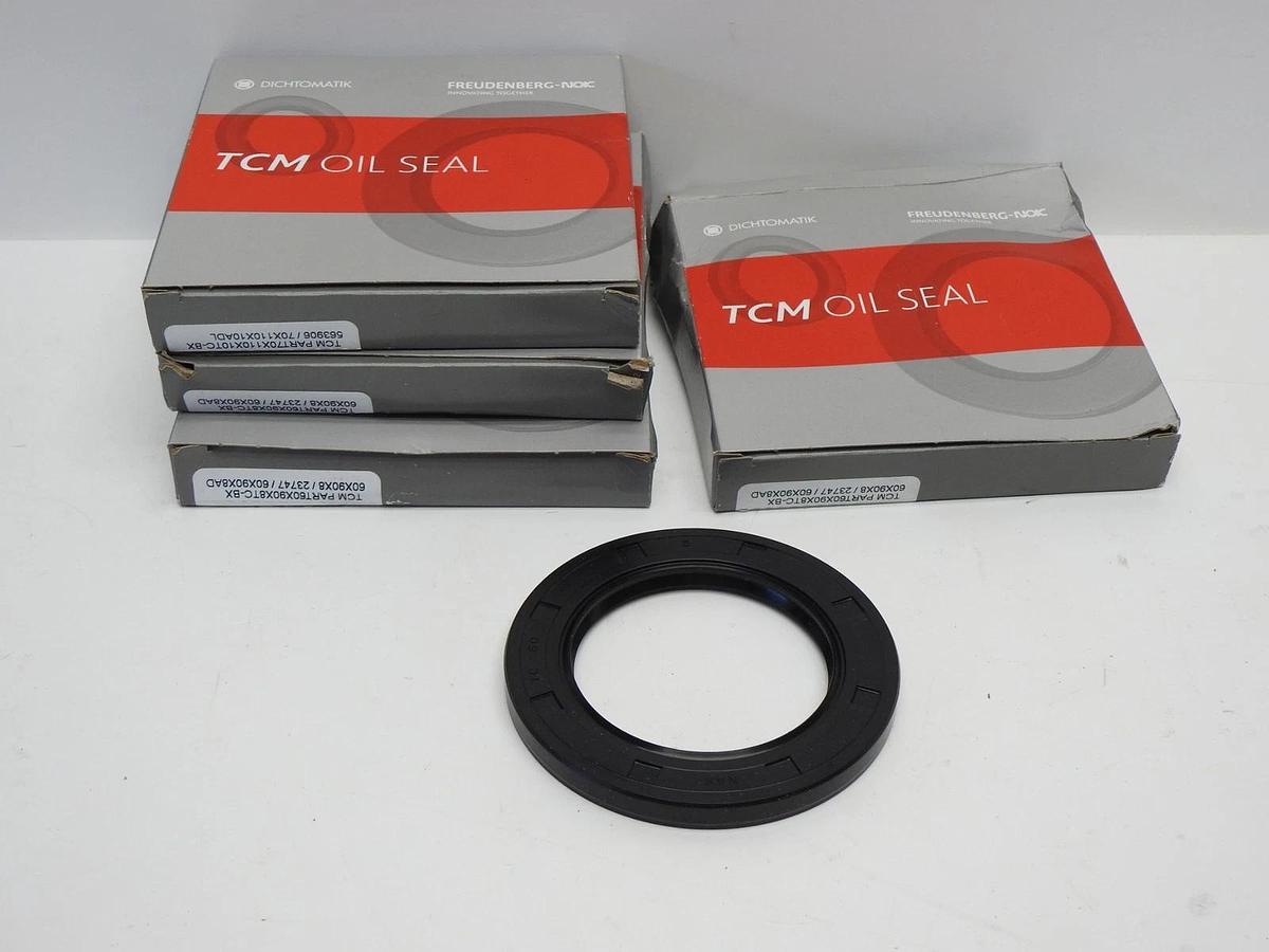 Lot of 4 - Dichtomatik TCM Oil Seal 70X110X10TC (70mm Shaft Dia, 110 mm OD)