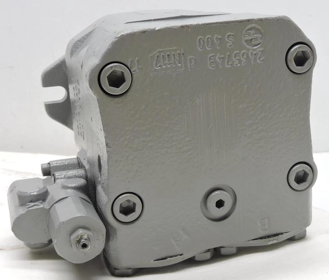 Liebherr 10870701 (Rexroth: R902531414) Hydraulic Axial Piston Variable Pump OEM