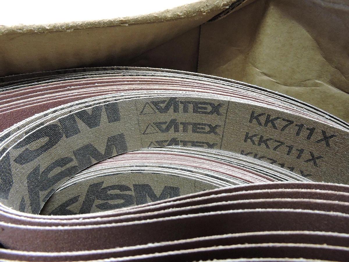 LOT of 40 - Vitex KK711X 1 1/2" x 132, 180 Grit VSM 137822 Belts - NEW