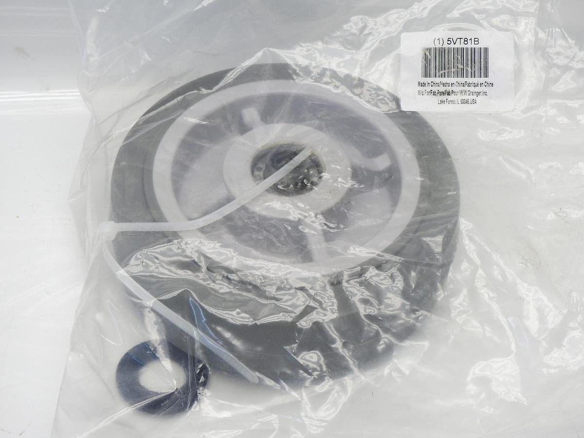Caster Wheel 6 in Dia., 2 in Wheel Wd, Rubber, 600 lb Load 5VT81, XS0620112 NEW