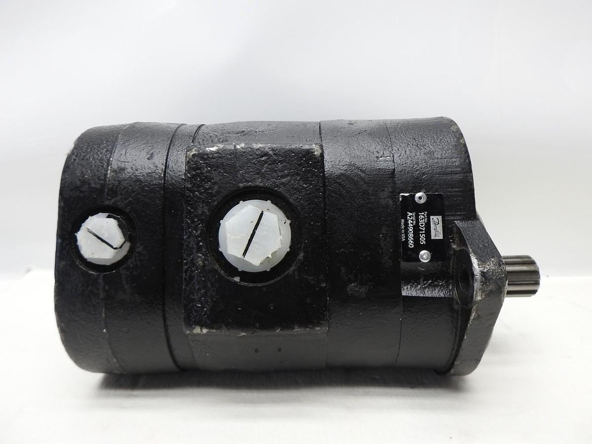 GENUINE Danfoss 163D71505 Hydraulic Gear Pump-RH Dual Displacement - OEM NEW!