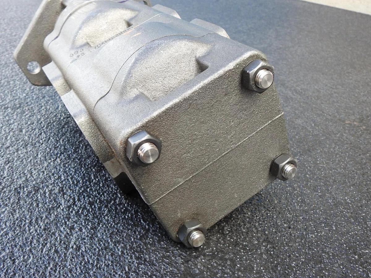 NEW Epiroc 2659604792 Hydraulic Gear Pump Atlas Copco Rock Drilling - GENUINE