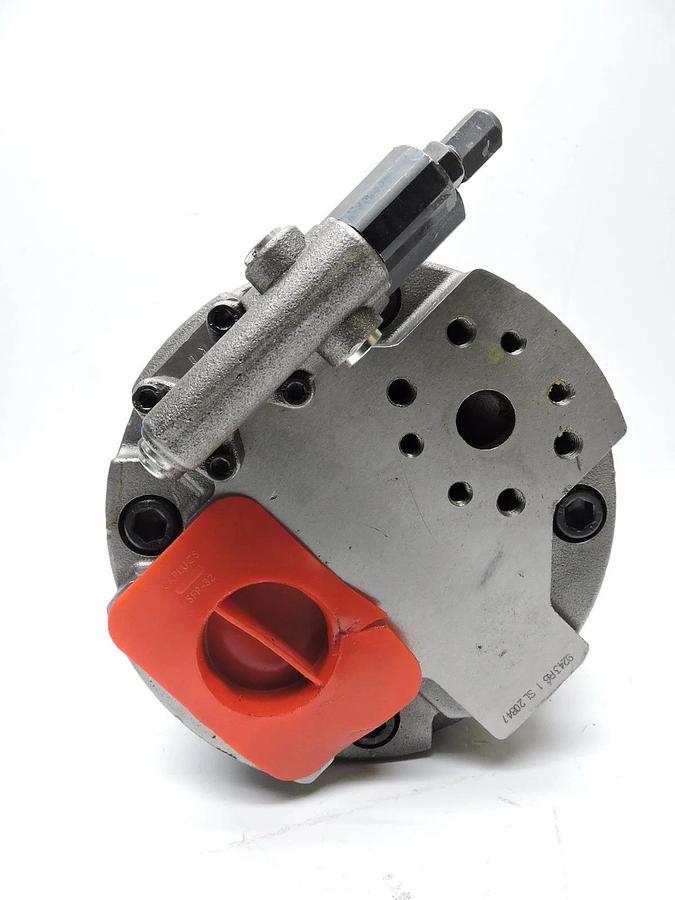 Rexroth A10VS071DR/31R-PKC61N00 Axial Piston Pump A10VS071 - NEW!