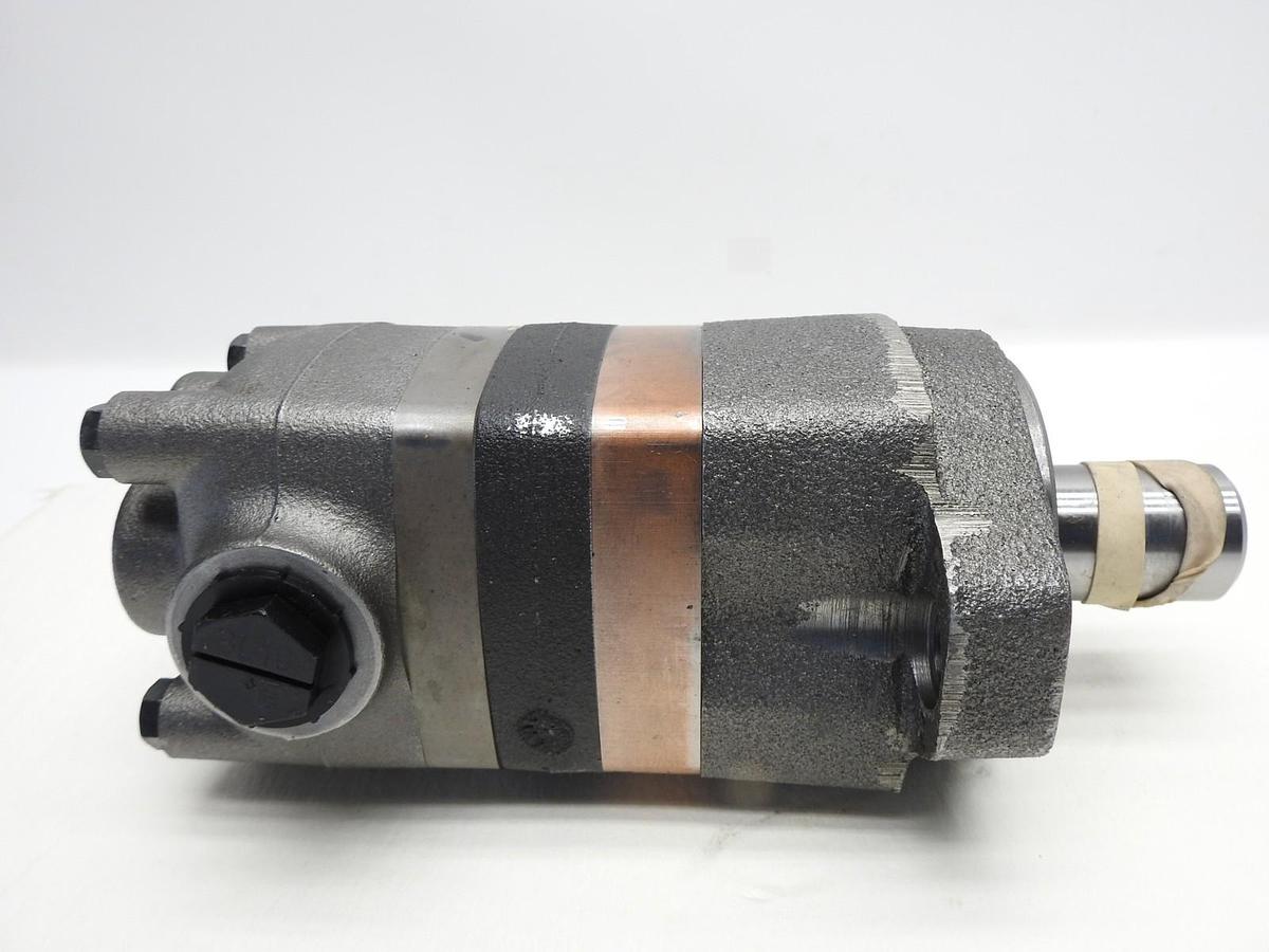 OEM Char-Lynn Danfoss Eaton Hydraulic Motor 104-1062-006 20GPM 742RPM GENUINE!!!
