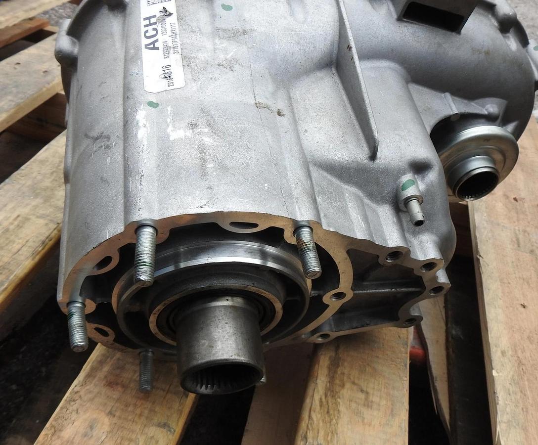 Transfer Case Assembly 812928414 for 2018 Escalade Tahoe Yukon 6.2L V8 - READ -