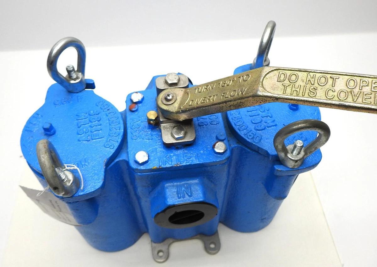 Eaton Filteration Model 53 MAWP 200 PSIG 1.5" Connect Duplex Strainer - OEM NOB