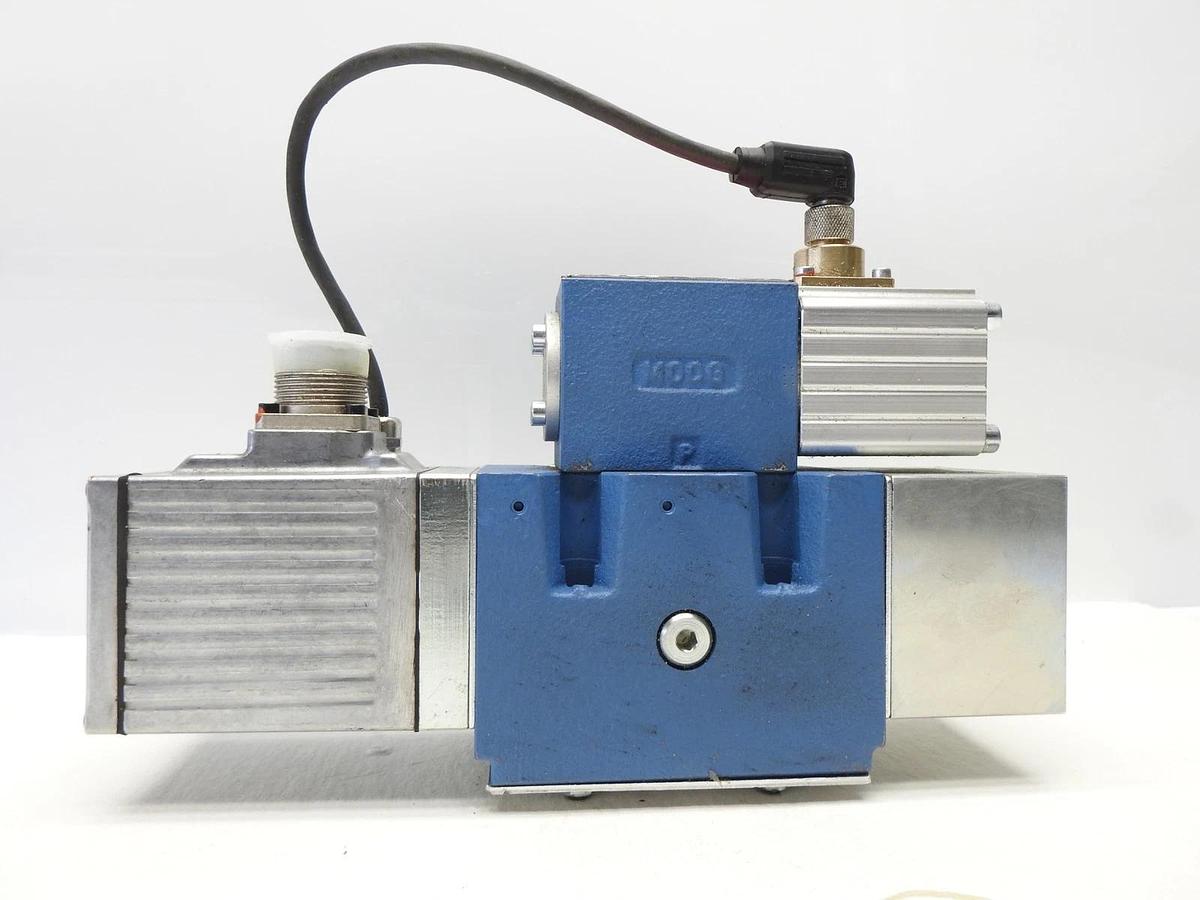 MOOG D681Z4195 Proportional Servo Flow Valve D633-7407 TYPE: P80HXZM6VEA2HC -NEW