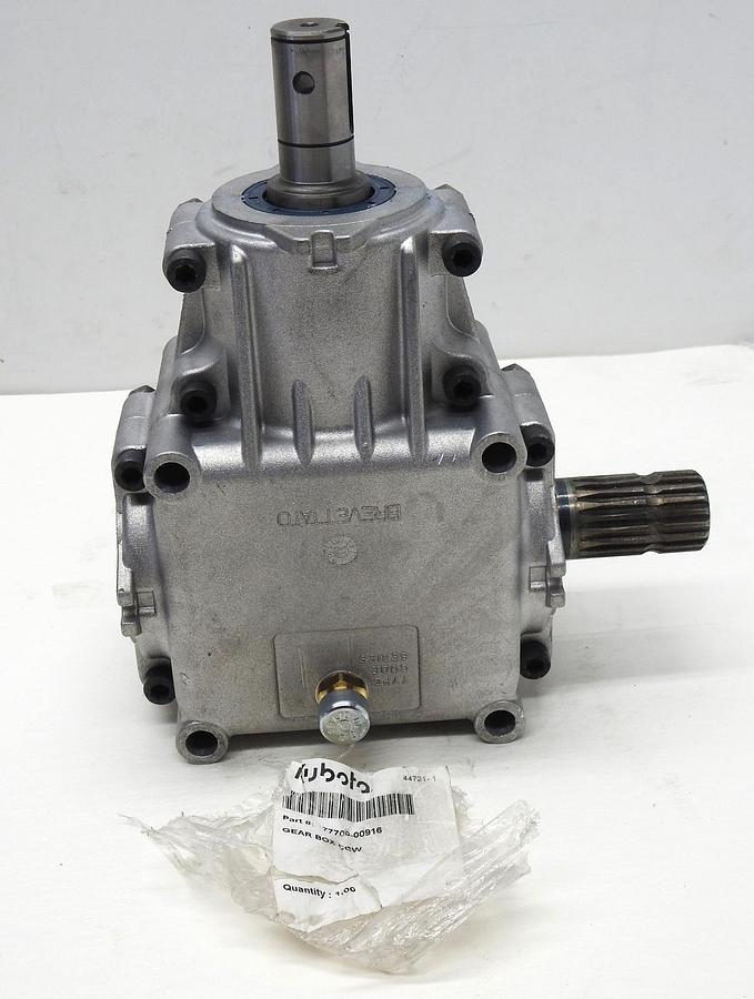 Kubota Gearbox WORM CC 77700-00916 (replaces 70060-45009) for LX2950, B2779