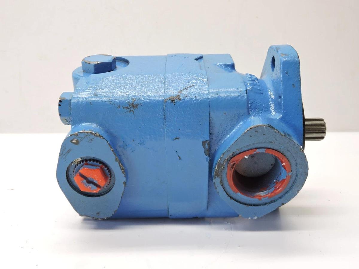 FluiDyne WF820597 VANE PUMP A3840003-013 NOB!