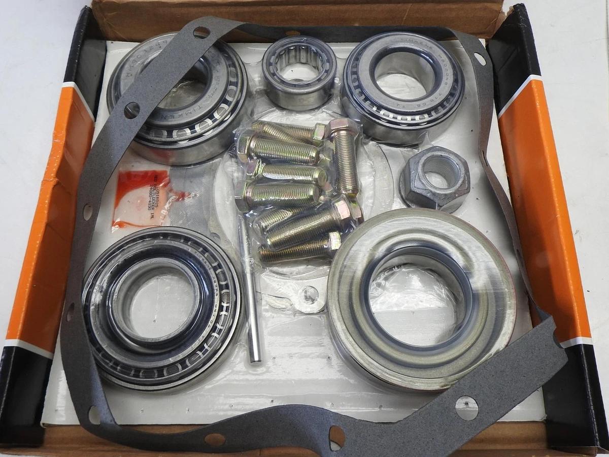 Motive Gear R14RLMKHT Rear Master Kit for GM 10.5" Differential Timken Tapered