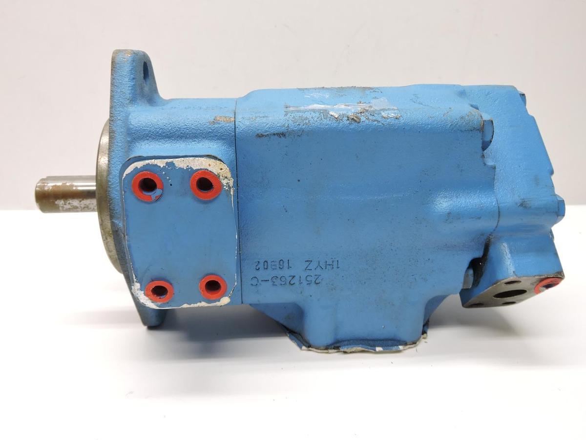 Genuine Eaton Vickers 2520V17A5 1DC22R V SERIES VANE PUMP 02-137187-W DANFOSS