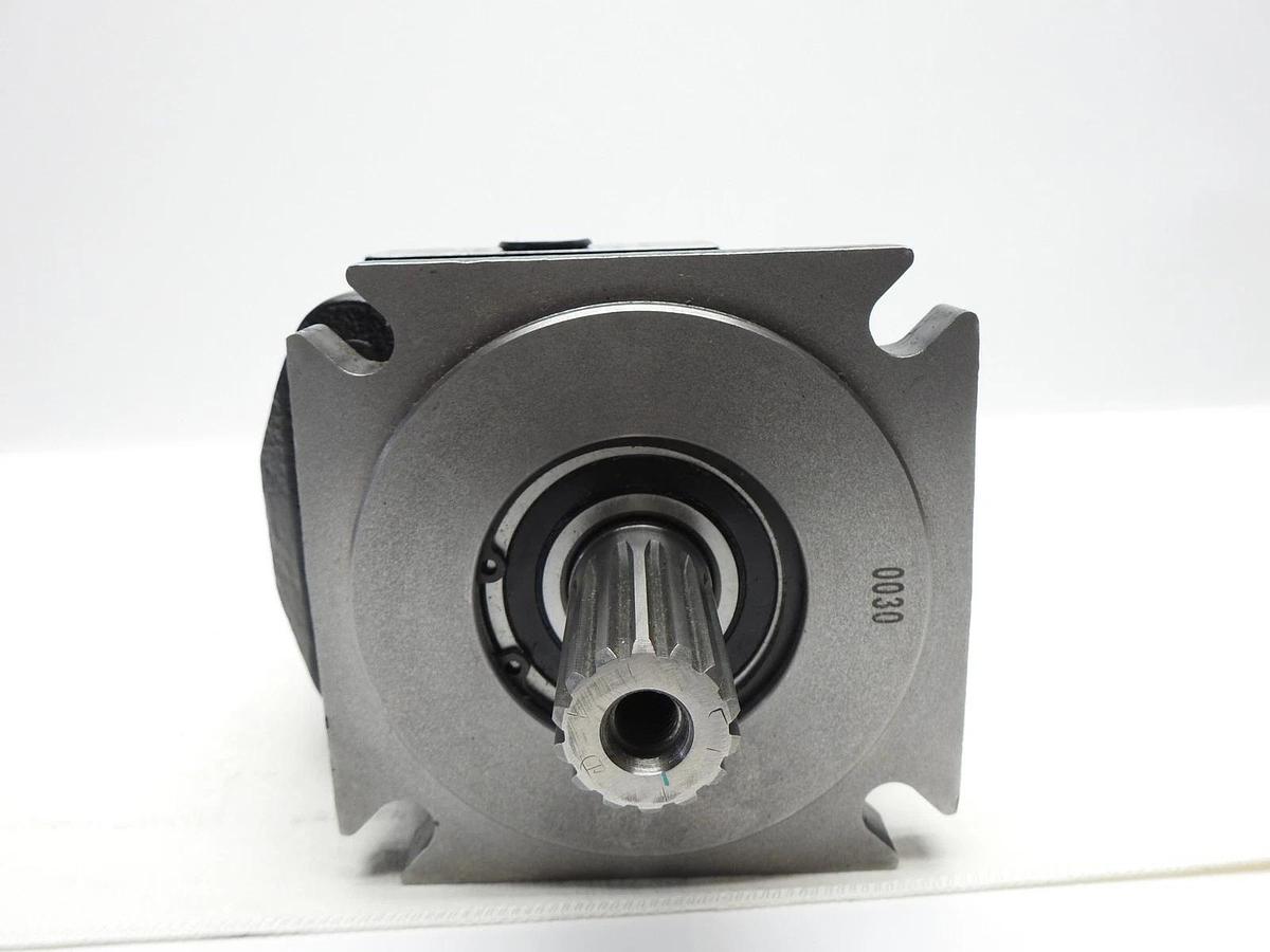 SANY Hydraulic Gear Motor 60245302 (14 Teeth, 4 Bolt) for Grader - Genuine OEM!