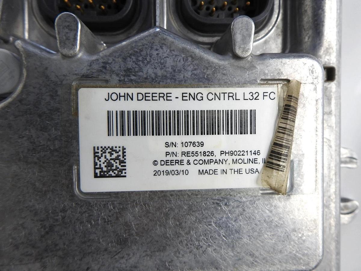 GENUINE John Deere RE551826 Fuel Cooled Engine Controller Level 32 OEM NEW READ