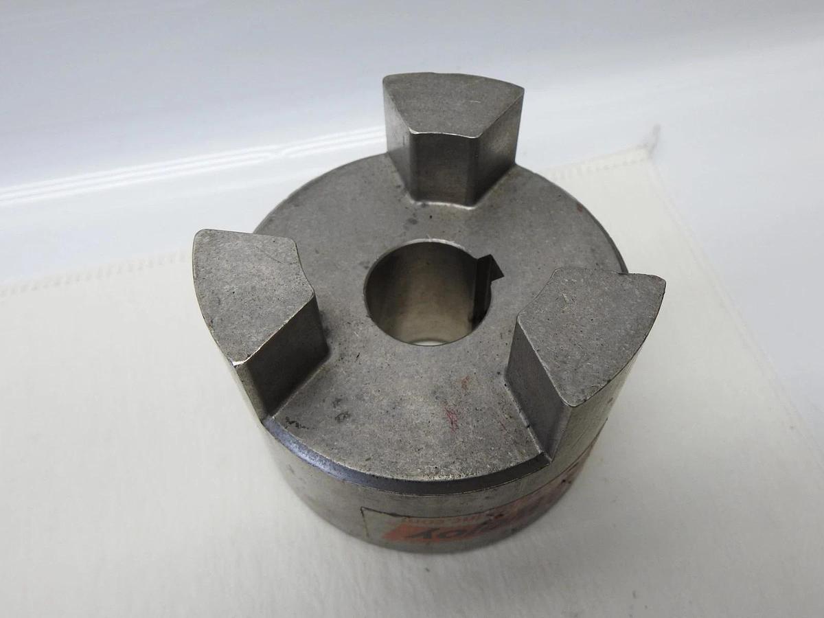 Lovejoy 68514470023 - SS110 hub 1" 1/4x1/8kw SS Series - BULK NEW!