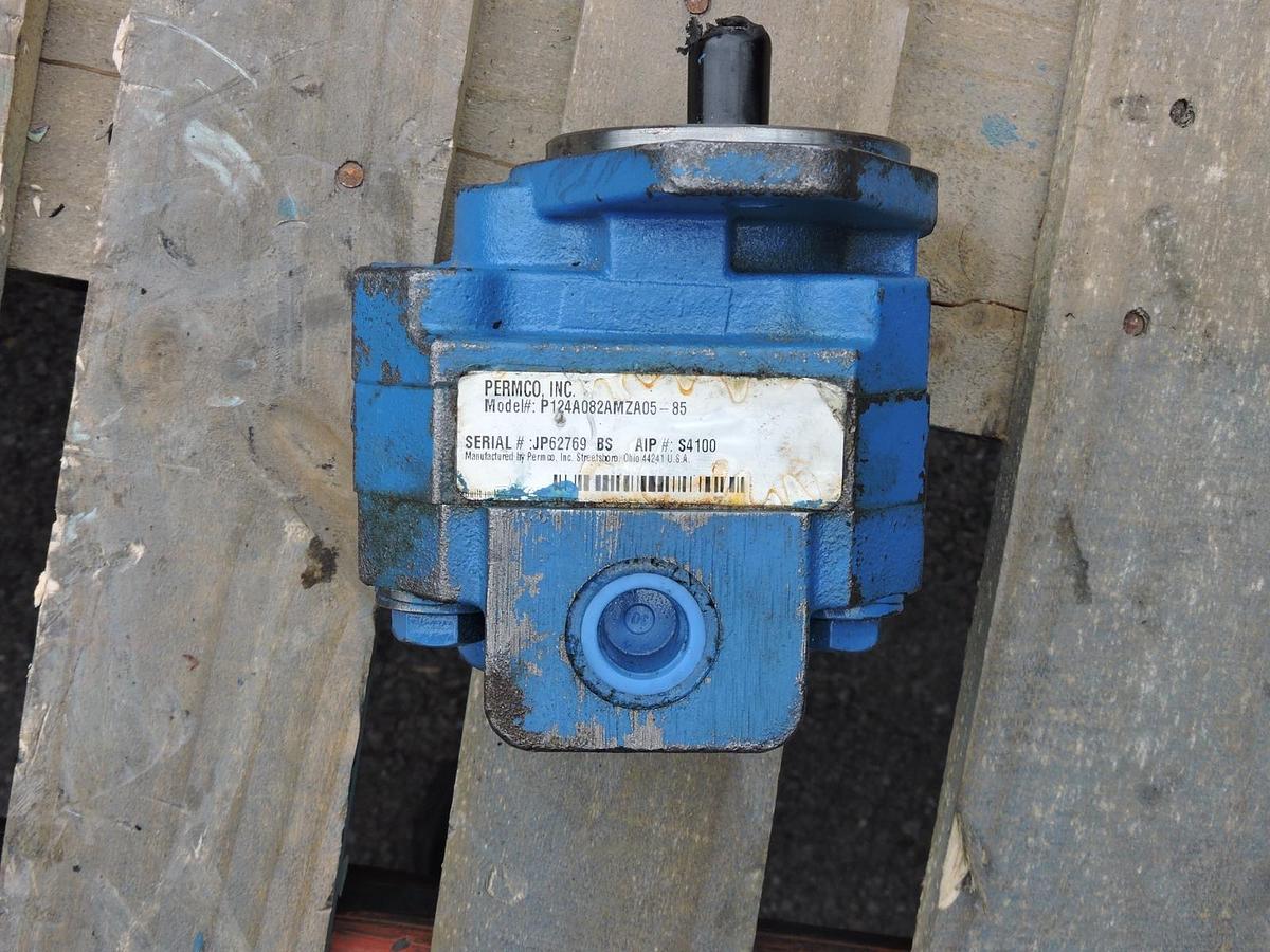 Permco P124 Series Hydraulic Pump Motor P124A082AMZA05-85 - NOB NEW!