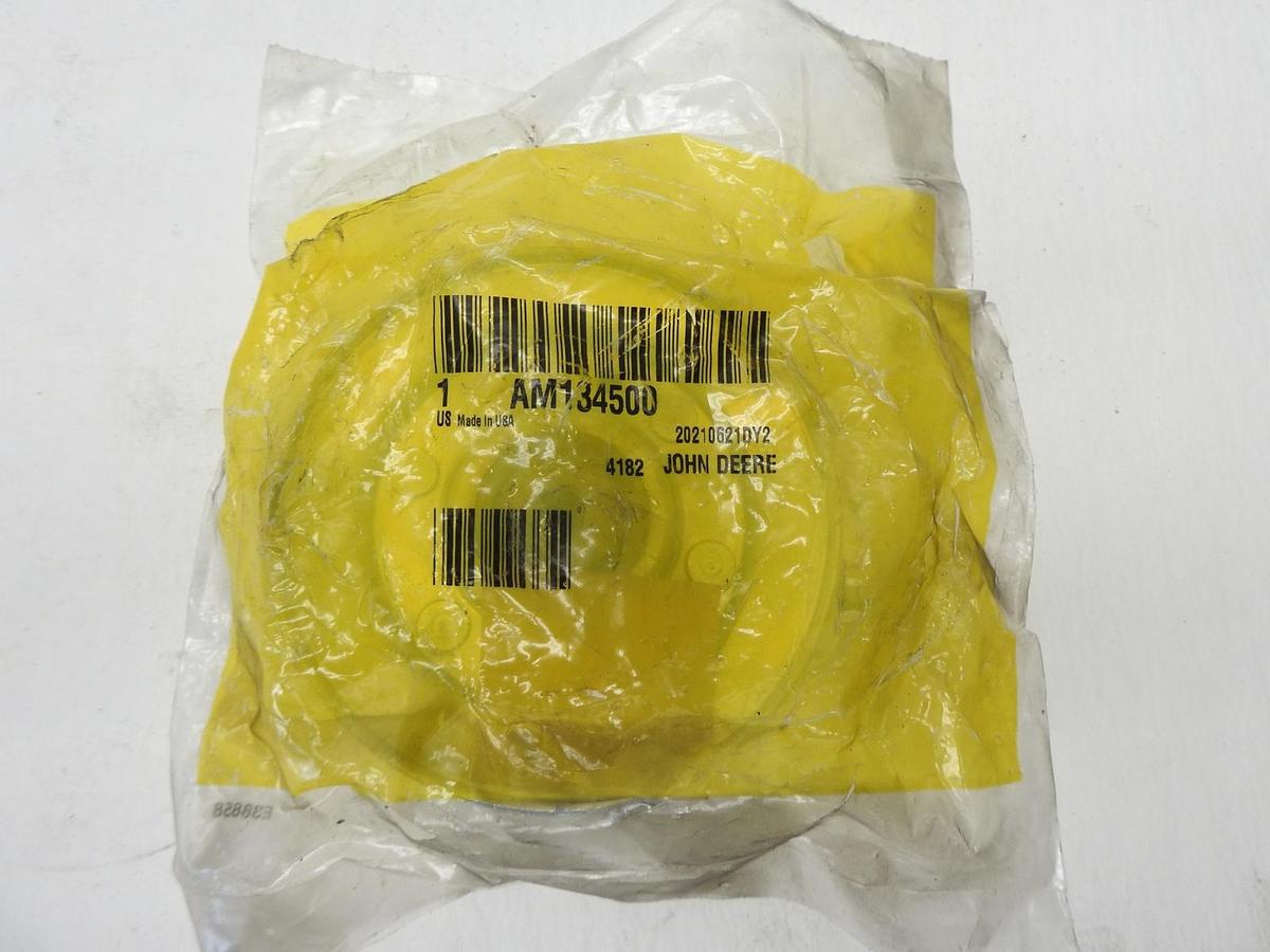 OEM JOHN DEERE Vee Drive Idler Pully AM134500 X 500 520 530 540 Z 425 445 NEW
