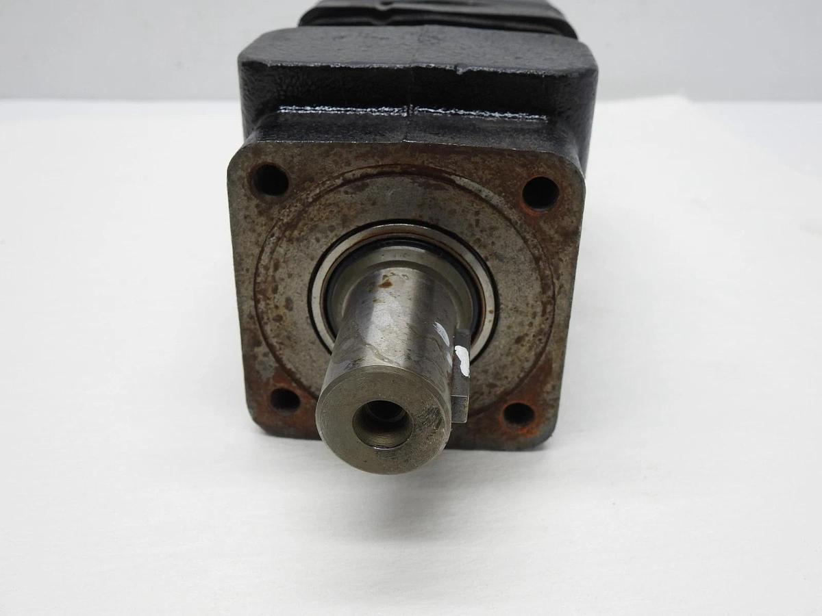 Genuine White 300050F2110BAAGJP HB Series Motor 56876407.3571580 11205897 - NEW!