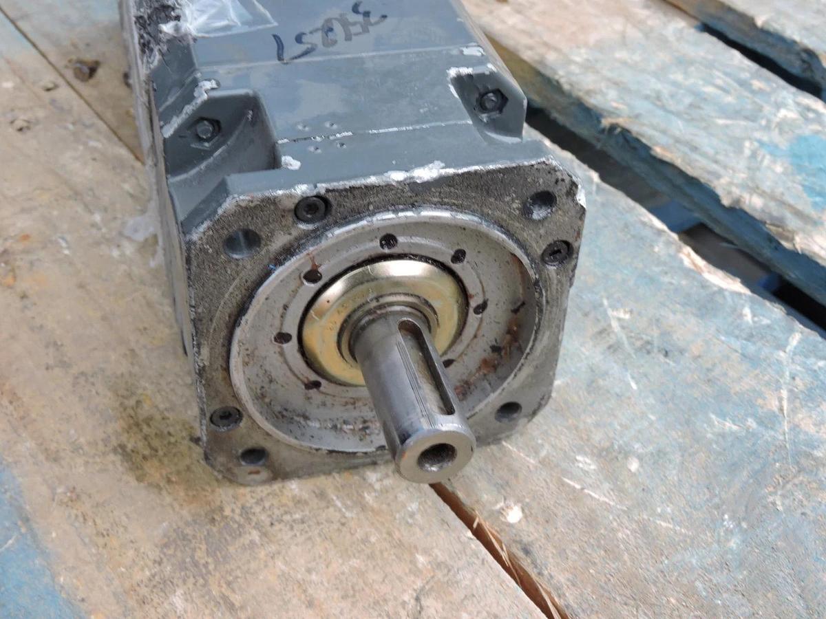 Siemens 1FT6044-4AK71-3EA2 Servo Motor *AS IS UNTESTED
