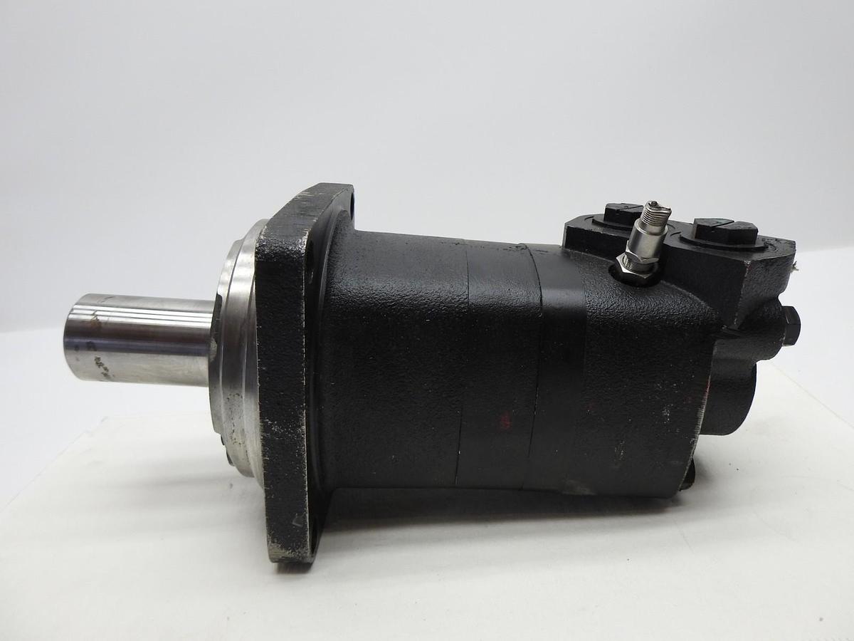 Nordco 50230103 Hydraulic Motor, PROPEL w/ Broken Speed Sensor OEM