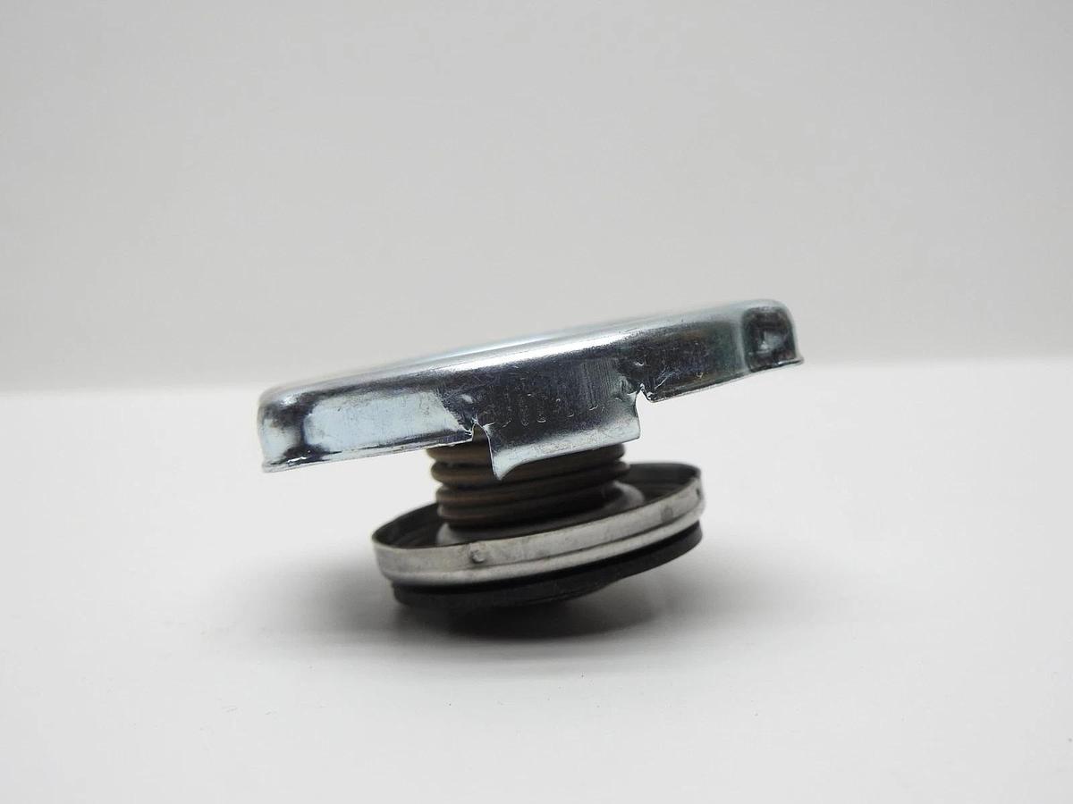 STANT 20 LBS Radiator Cap for Coolant System OE Replacement Cap-  OEM NEW