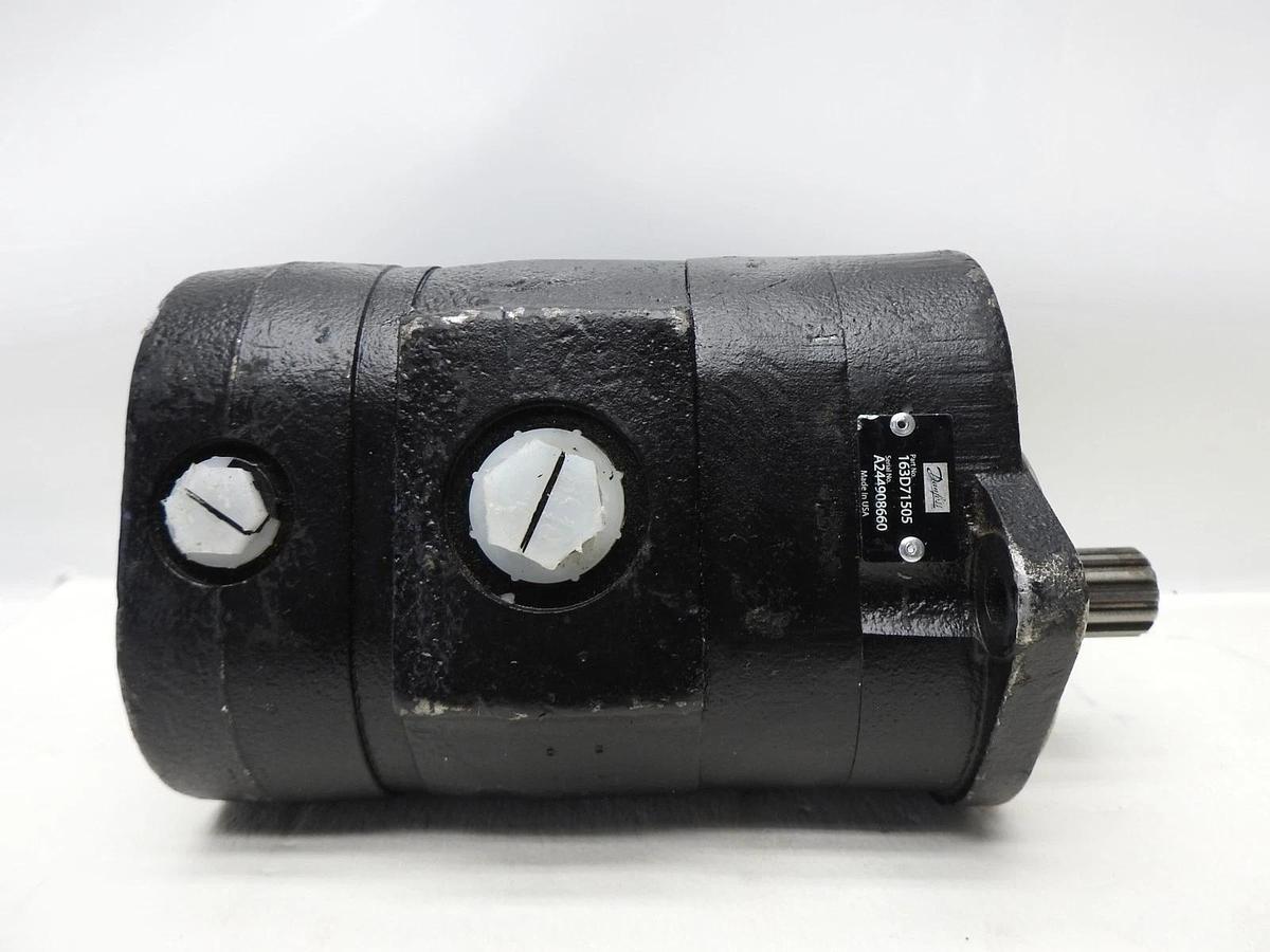 GENUINE Danfoss 163D71505 Hydraulic Gear Pump-RH Dual Displacement - OEM NEW!