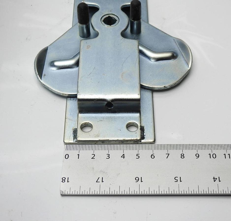 Lot of 25 - TCH 3 Point Center Lock Mechanism x25 - NEW!