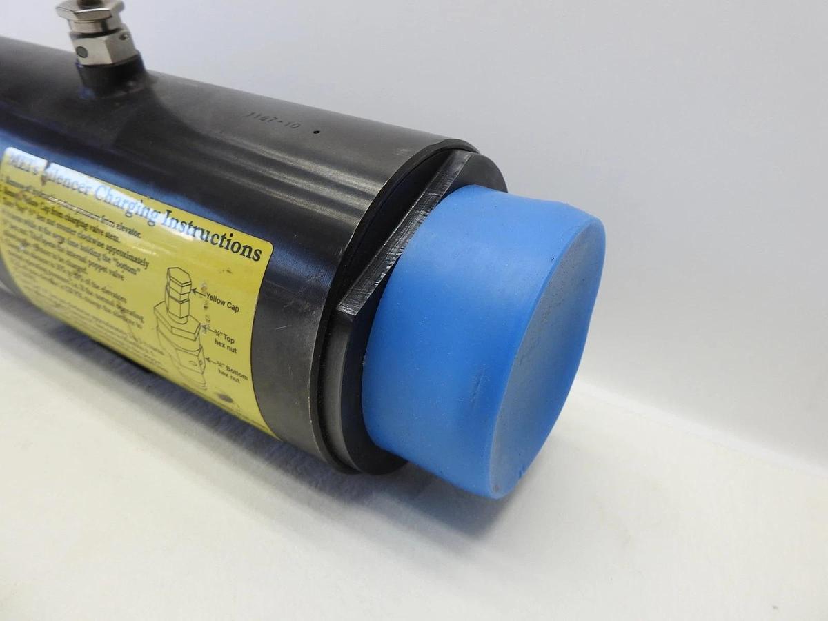 Wilkes & McLean Hydraulic Noise Suppressor WM-11875 2.5 3V - NEW READ