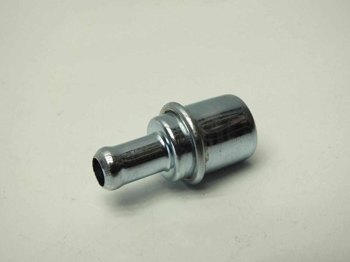 Service Tech 2PCV0058 | PCV Valve for 2003-2004 Cadillac Escalade NEW!