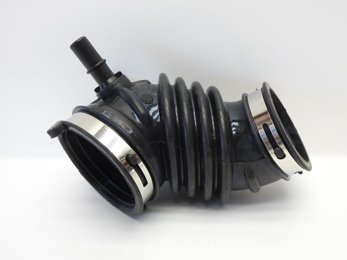 Dorman 696-453 Engine Air Intake Hose fits 12-18 Ford Focus 2.0L-L4 - NEW!